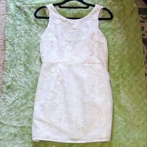 White Lace Sleeveless Dress